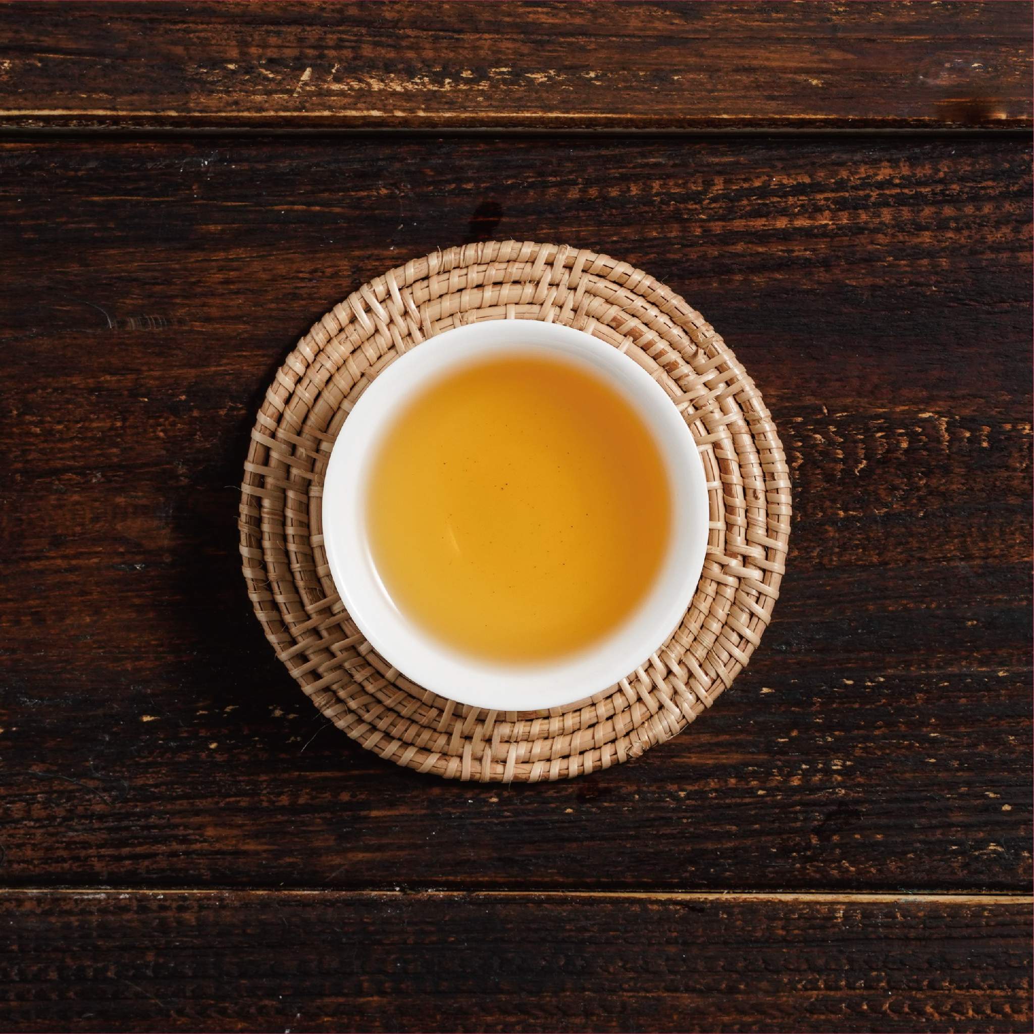 dong ding frozen summit tea liquor in cup