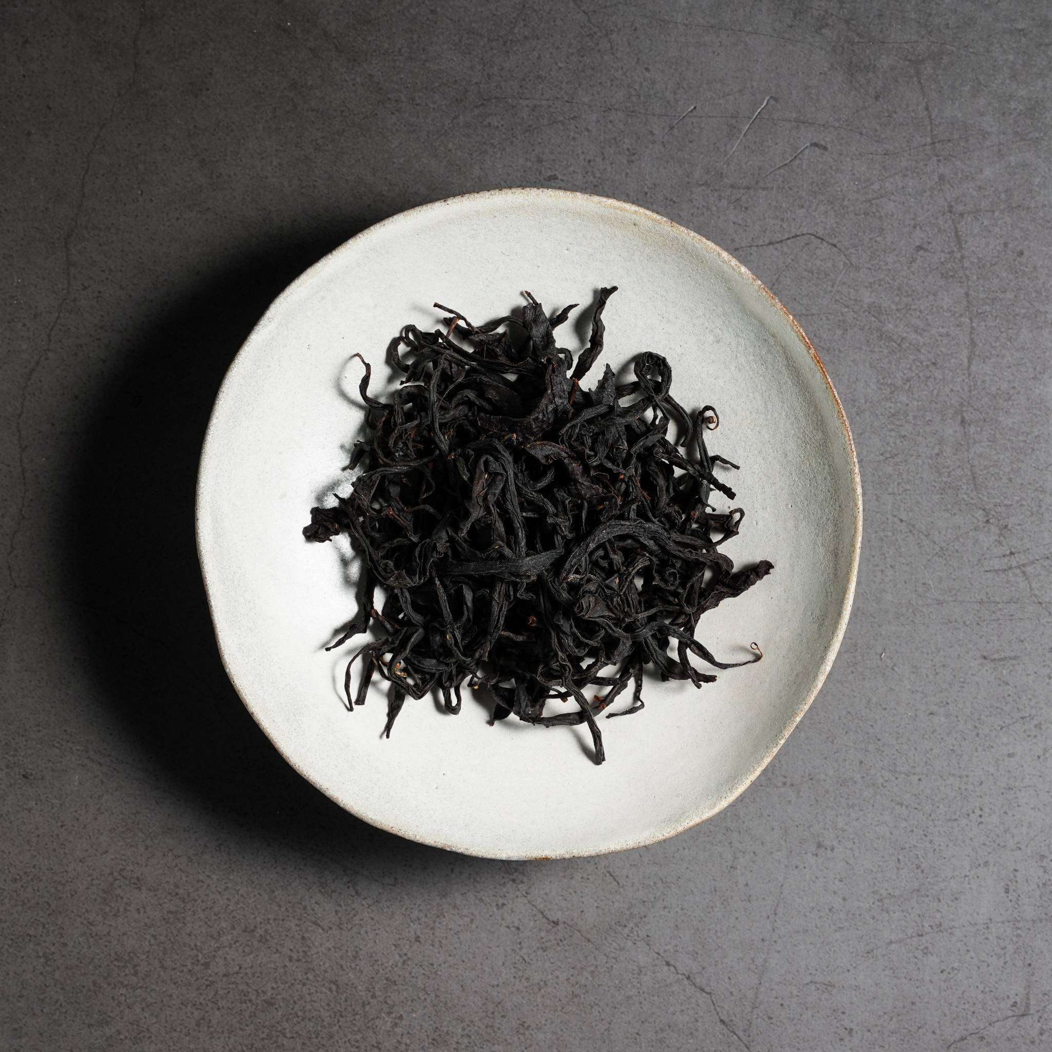 hong yun red rhyme dry tea leaves